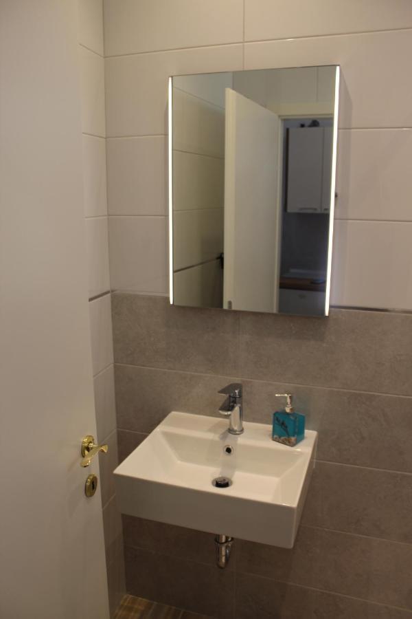 Apartments Kekel Биоград на Мору Екстериор снимка