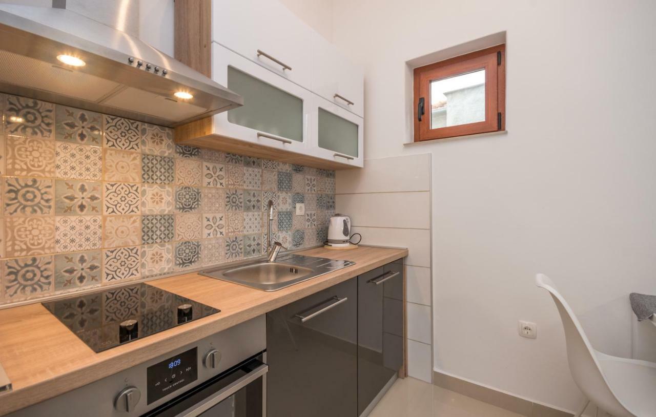 Apartments Kekel Биоград на Мору Екстериор снимка