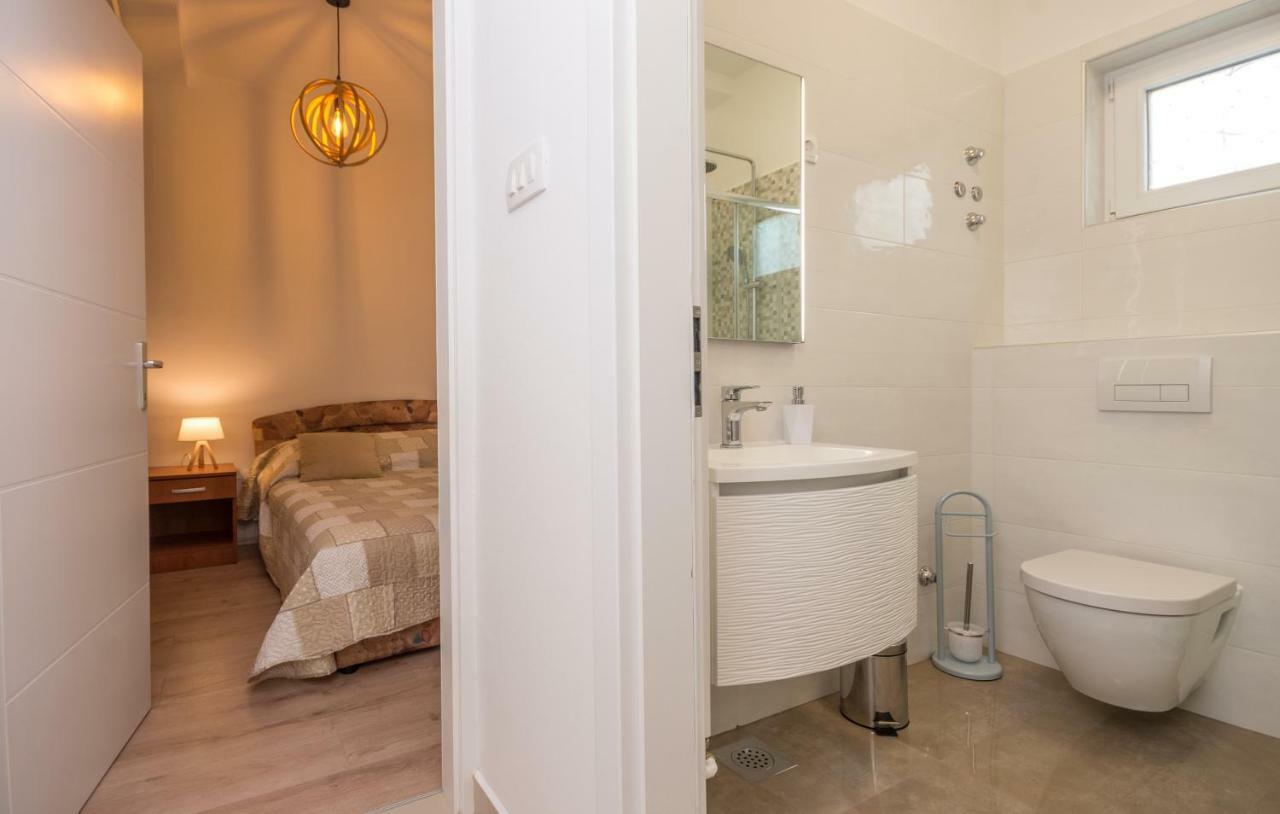 Apartments Kekel Биоград на Мору Екстериор снимка